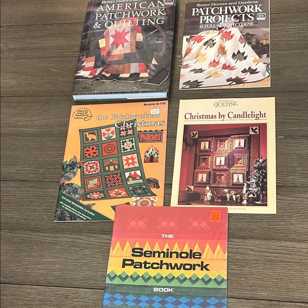 Vintage quilting books and pattern lot. 5 items crafts quilting needlework